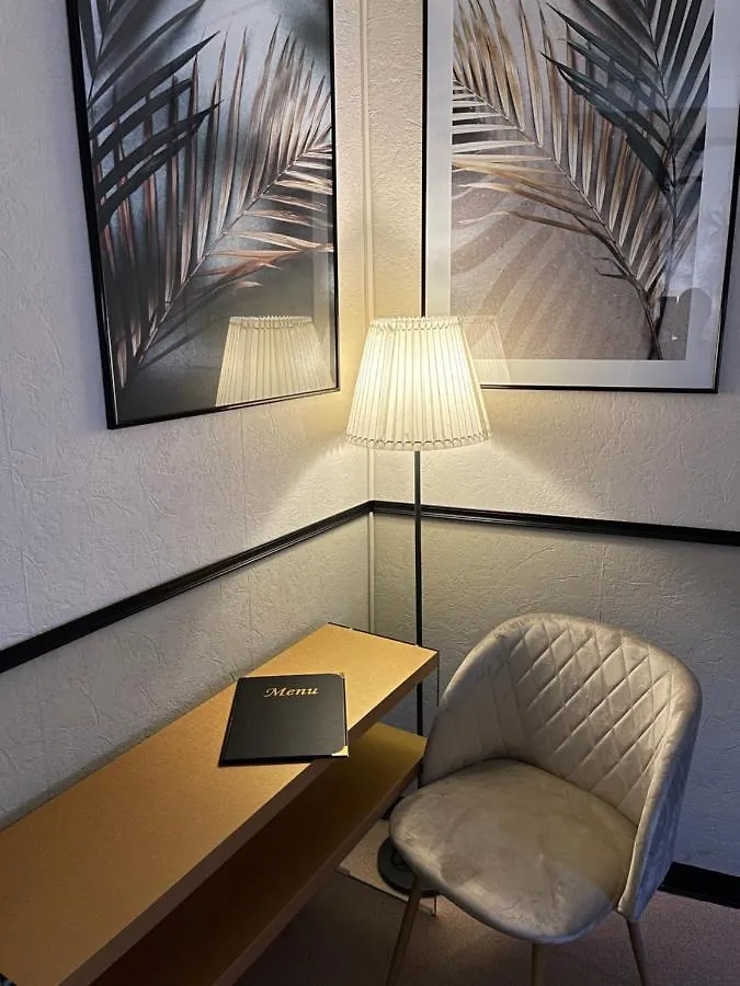 Coco Marco Hotel Nyons 0*,  France